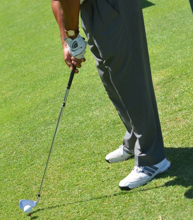 What Is The Proper Way To Grip A Golf Club